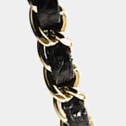مملوكة مسبقًا Chanel Black Classic Caviar Flap Wallet on Chain