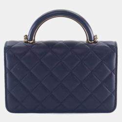 مملوكة مسبقًا حقيبة يد على سلسلة شانيل محفظة جلد خروف أزرق كحلي