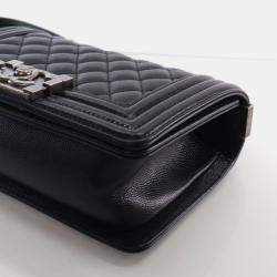 Pre Owned حقيبة شانيل صغيرة سوداء كافيار بوي