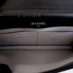 Pre Owned محفظة سلسلة شانيل سي سي جلد عجل أسود مرصعة بالأحجار