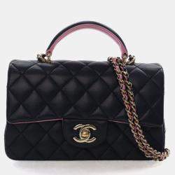 Pre Owned حقيبة شانيل كلاسيك فلاب ذات مقبض علوي مستطيل جلد حمل صغير باللون الأسود والوردي