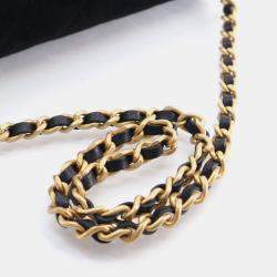 مملوكة مسبقًا حقيبة كلتش سلسلة شانيل مخملية صغيرة إيست ويست