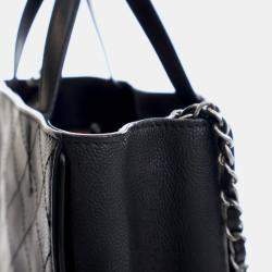 Pre Owned Chanel Small Caviar Hampton Tote Bag