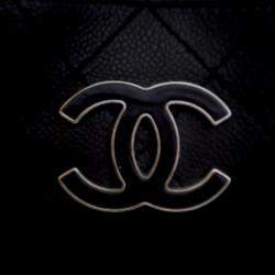 Pre Owned Chanel Small Caviar Hampton Tote Bag