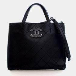 Pre Owned Chanel Small Caviar Hampton Tote Bag