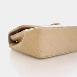 Pre Owned حقيبة شانيال فينتاج كلاسيك فلاب جلد خروف مربع بحجم صغير