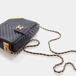 Pre Owned Chanel Small Calfskin Rock The Corners Minaudiere Bag