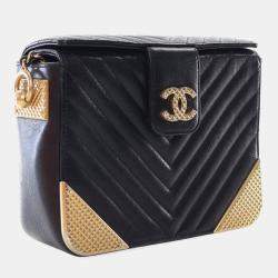 Pre Owned Chanel Small Calfskin Rock The Corners Minaudiere Bag