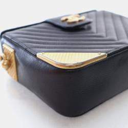 Pre Owned Chanel Small Calfskin Rock The Corners Minaudiere Bag