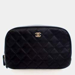 مملوكة مسبقًا Chanel Lambskin Cosmetic Case