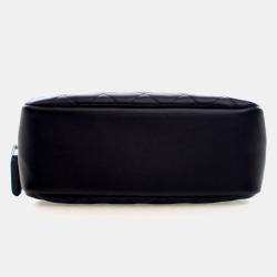 مملوكة مسبقًا حقيبة تجميل شانيل جلد لامبسكين