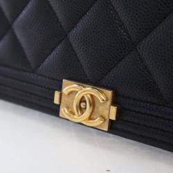 Pre Owned محفظة بسلسلة شانيل كافيار بوي