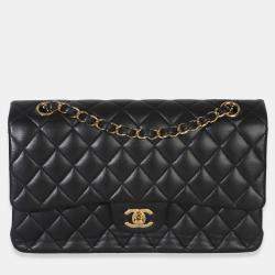 Pre Owned Chanel Black Quilted Lambskin Medium Classic Double Flap Handbag