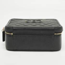 Pre Owned حقيبة فانيتي شانييل رمادية كبيرة كافيار جلد مبطن بنمط الفليغري