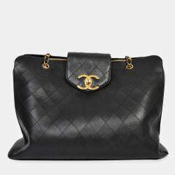 مملوكة مسبقًا Chanel 1991/94 Black Leather Quilted XL Supermodel Weekender Tote