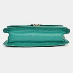 مملوكة مسبقًا Chanel 2017 Green Leather CC Urban Companion Flap Bag