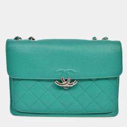 مملوكة مسبقًا Chanel 2017 Green Leather CC Urban Companion Flap Bag