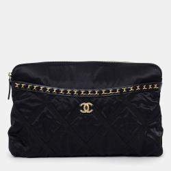 Pre Owned حقيبة شانيل أسود نيلون غروسغرين 2022 بنمط حياة مع حقيبة قابلة للطي