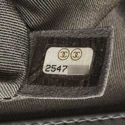 مملوكة مسبقًا Chanel Boy Medium Grey Quilted Leather Flap Bag