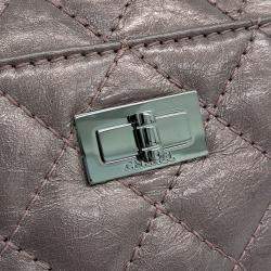 مملوكة مسبقًا حقيبة شانيل كاميرا 2.55 جلد زهري فنتج صغيرة