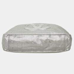 Pre Owned Chanel Roddeo Drive Medium Silver Leather Hobo Perforated Bag