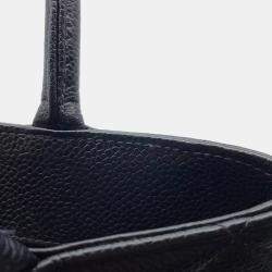 Pre Owned حقيبة شانيل ميداليون توت جلد كافيار أسود