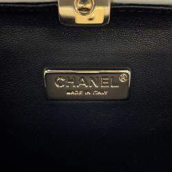 Pre Owned Chanel No.5 Perfume Box White Leather