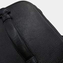 مملوكة مسبقًا حقيبة فانتي شانيل شعار سي سي جلد عجل أسود