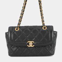 مملوكة مسبقًا Chanel Matelasse Flap Bag Chain shoulder Black Lambskin Size 21