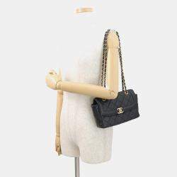 مملوكة مسبقًا Chanel Matelasse Flap Bag Chain shoulder Black Lambskin Size 21