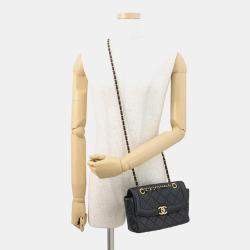 مملوكة مسبقًا Chanel Matelasse Flap Bag Chain shoulder Black Lambskin Size 21