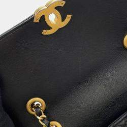 مملوكة مسبقًا Chanel Matelasse Flap Bag Chain shoulder Black Lambskin Size 21