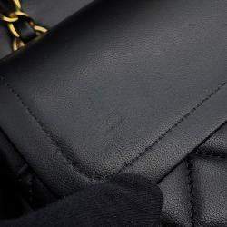 مملوكة مسبقًا Chanel Matelasse W Flap Chain shoulder Black Lambskin Size 25