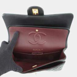 مملوكة مسبقًا Chanel Matelasse W Flap Chain shoulder Black Lambskin Size 25