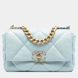 مملوكة مسبقًا Chanel Blue Medium Lambskin 19 Flap