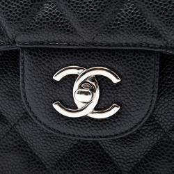 مملوكة مسبقًا حقيبة شانيل جامبو كلاسيك كافيار سوداء بفلايت مزدوجة