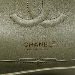Pre Owned Chanel Green Medium Classic Chevron Lambskin Double Flap