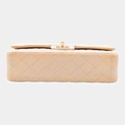 مملوكة مسبقًا حقيبة شانيل كلاسيك متوسطة جلد الخروف بني مزدوجة الغطاء