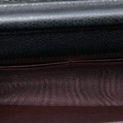 مملوكة مسبقًا Chanel Black CC Quilted Caviar Wallet on Chain