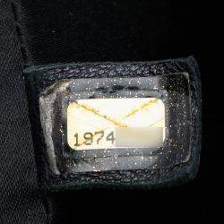 مملوكة مسبقًا حقيبة يد توتس شانيل كافيار أسود جراند شوبينج