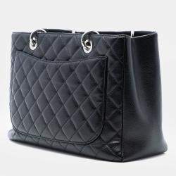 مملوكة مسبقًا حقيبة يد توتس شانيل كافيار أسود جراند شوبينج