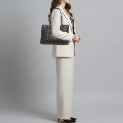 Pre Owned حقيبة توت شانييل غراند شوبير جلد كافيار مبطن أسود