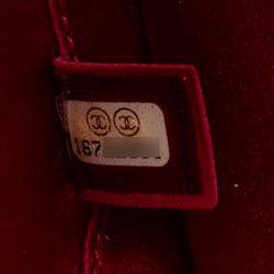 Pre Owned حقيبة شانييل كلاتش بحزام سلسلة من الساتان الوردي المبطن بحزام 