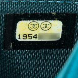 Pre Owned Chanel Blue CC Caviar Wallet On Chain