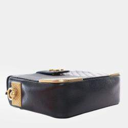 Pre Owned حقيبة شانيل بقرة سوداء ذهبية نمط شيفرون جلد حجم حقيبة الروك الزوايا minaudiere