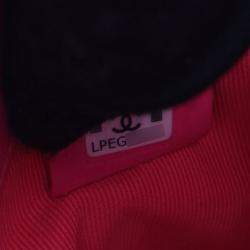 مملوكة مسبقًا حقيبة شانيل للتسوق جلد عجل وردية لامعة صغيرة 31