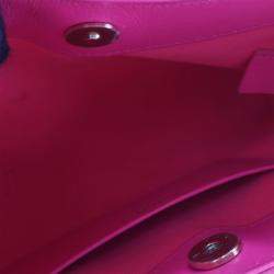 مملوكة مسبقًا حقيبة شانيل للتسوق جلد عجل وردية لامعة صغيرة 31