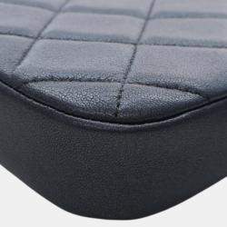 Pre Owned حقيبة شانيِل كروس بودي سلسلة شعار جلد حمل مُبطّن صغيرة سوداء