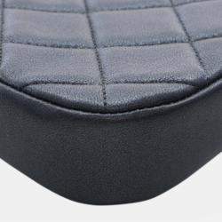 Pre Owned حقيبة شانيِل كروس بودي سلسلة شعار جلد حمل مُبطّن صغيرة سوداء