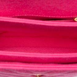 Pre Owned حقيبة شانيل بحافة علوي قابلة للطي تريندي سي سي صغيرة وردية بنمط شيفرون جيرسي